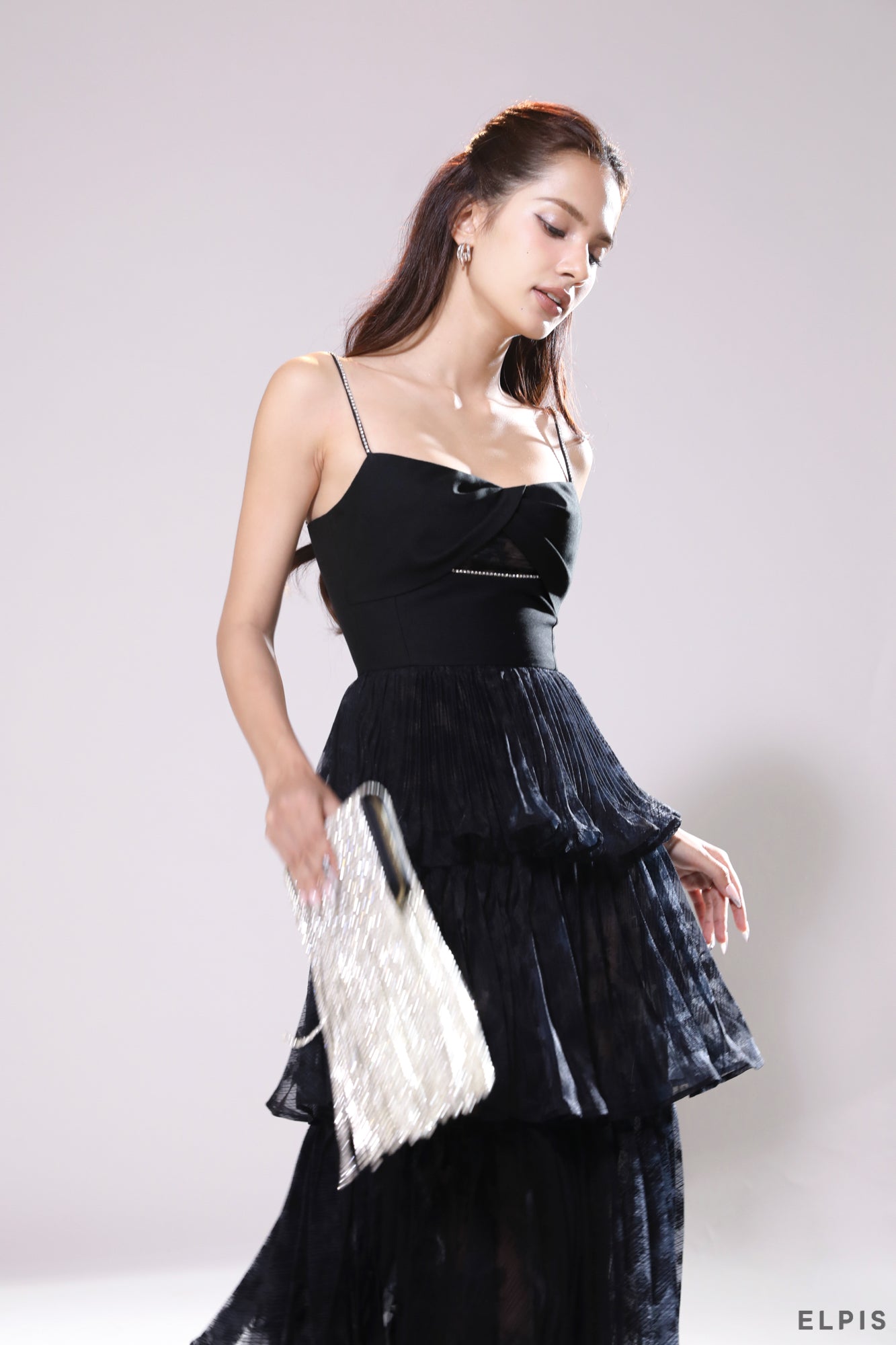 Pre-Order | Dress featuring sweetheart neckline, cut-out detailing, triple layers ruffle | FW21D09